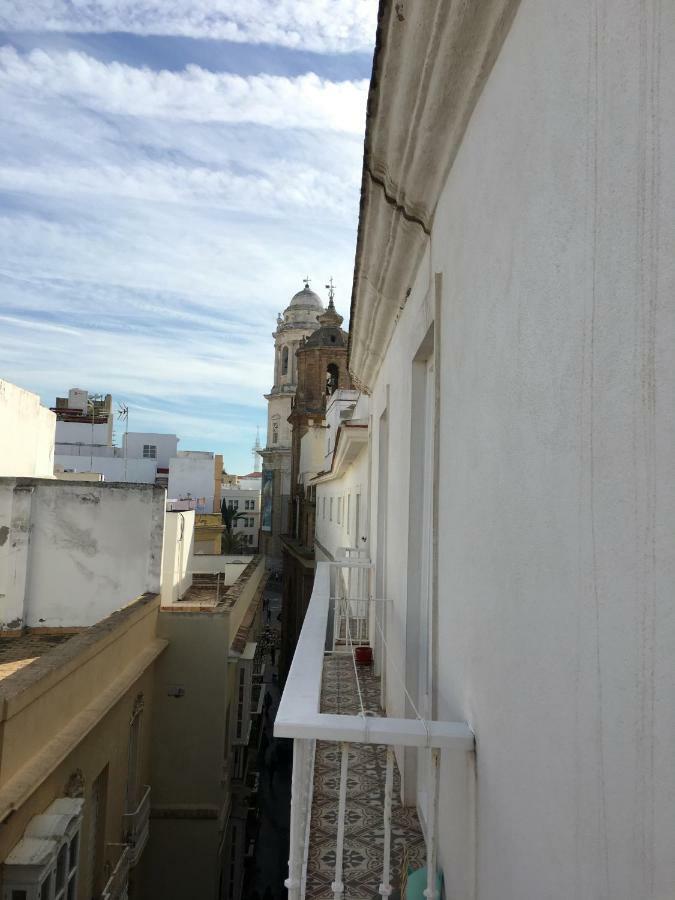 Diseno Y Confort Junto A La Catedral Cádiz Kültér fotó