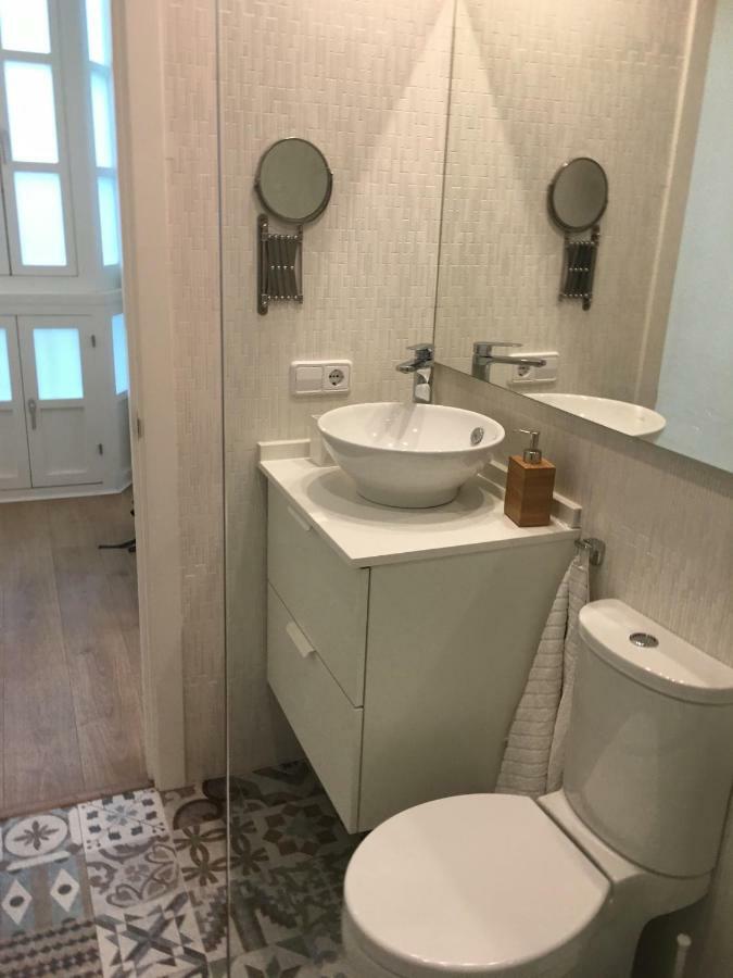 Diseno Y Confort Junto A La Catedral Cádiz Kültér fotó